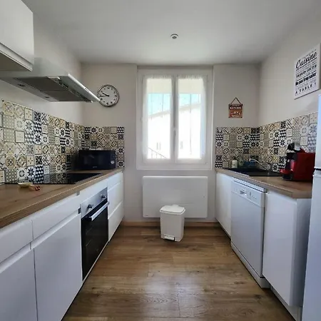 Apartment T2 Entierement Renove Dans Calme