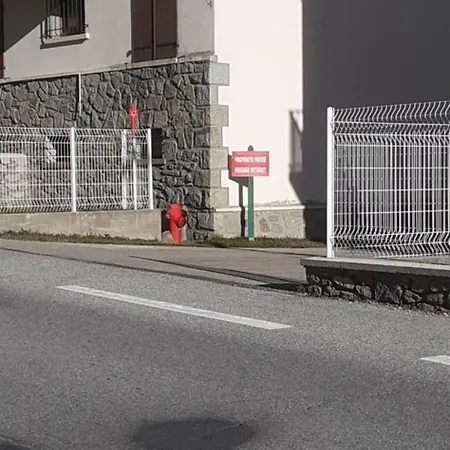 T2 Entierement Renove Dans Calme Apartment